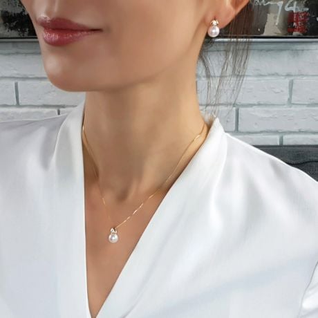 Boucles oreilles triangulaires. Perles Akoya Japon, Or jaune, Diamants