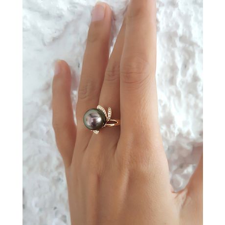Bague fleur or jaune - Perle de Tahiti - Diamants enchassés aux pétales
