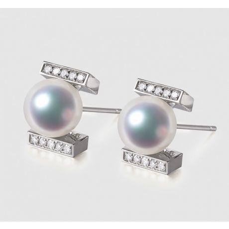 Boucles oreilles modernes forme rail. Or blanc, Diamants et Perles Akoya