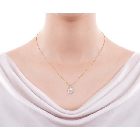 Pendentif couronne Or jaune Diamants. Perle Akoya