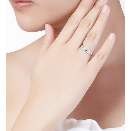 Alliance Femme. Or blanc. Diamants 0.11ct