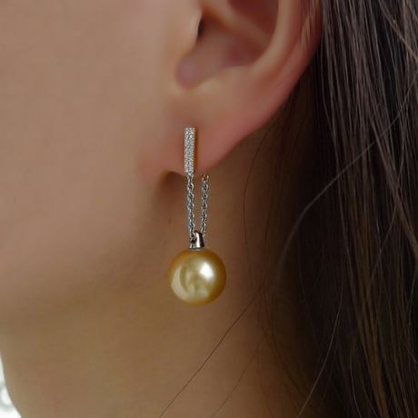 Boucles oreilles pendant Or blanc & perle Australie. Diamants