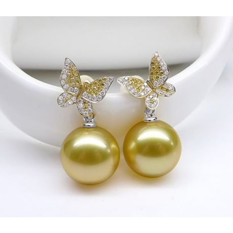 Pendants d'oreilles Papillon. Or blanc, Perle d'Australie dorée, Diamants