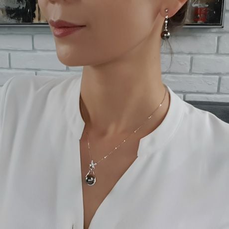 Boucles oreilles perles de Tahiti noires - Style contemporain - Or blanc