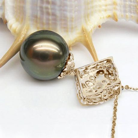 Pendentif perle de Tahiti - Or jaune - Diamants princesses, brillants
