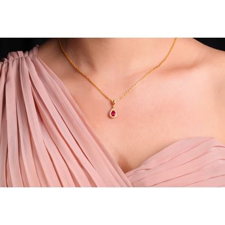 Pendentif princesse Or jaune 18cts - Rubis poire et diamants