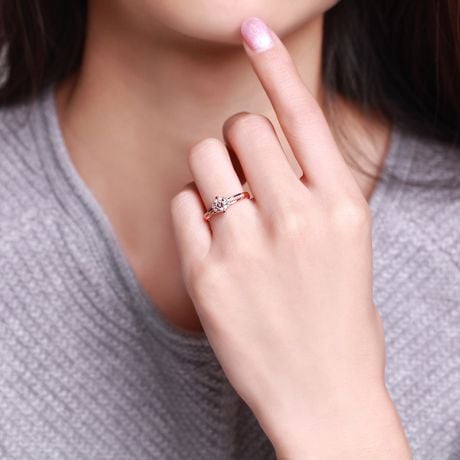 Bague Solitaire Amélia - Or Rose 0.415ct & Diamant Central 0.30ct | Gemperles