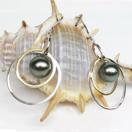 Boucles oreilles en Perles de Tahiti. 2 anneaux or blanc et 