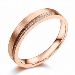 Alliance Femme une pointe d'amour. Or rose, diamants
