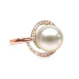 Bague perle d'eau douce blanche - Encerclement d'or rose et