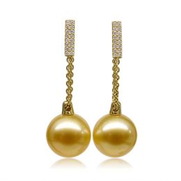 Boucles oreilles pendant Or jaune & perle Australie. Diamant