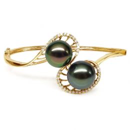 Bracelet perles de Tahiti sur jonc or jaune et diamants