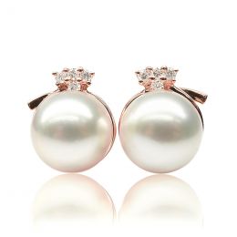 Boucles Chapeau Demoiselle. Perle blanche 9/9.5 mm, Diamants