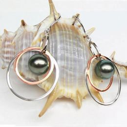Boucles oreilles en Perles de Tahiti. 2 anneaux or blanc et