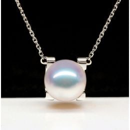 Pendentif Morita. Perles Akoya Japon et Or blanc 18cts