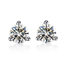 Puces diamants 0.10ct. Platine. Carat personnalisable