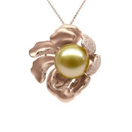 Pendentif Pivoine Or rose. Perle dorée. Diamants
