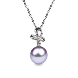 Pendentif Fleur sauvage. Perle lavande 10/10.5 mm, Diamants,