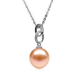 Pendentif Anneaux liés. Perle rose 10/10.5 mm, Diamants, Or