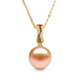 Pendentif T'es à croquer. Perle rose 10/10.5 mm, Diamants, O