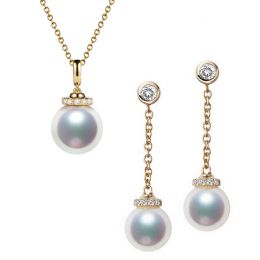 Pendentif et Boucles Style princesse. Perles Akoya, Or jaune