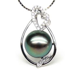 Pendentif accents romantiques - Perle de Tahiti, or blanc, diamants