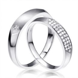 Alliances biseautées platine pour Couple - Sertissage en diamants
