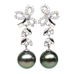Boucles oreilles or blanc - Perles de Tahiti - Diamants - Composition florale