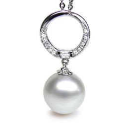 Pendentif anneau or blanc diamanté - Perle d'Australie blanche