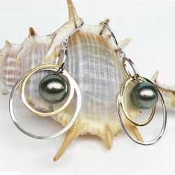 Boucles d'oreilles cerles d'or et perles de tahiti 