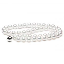 Tres beau collier