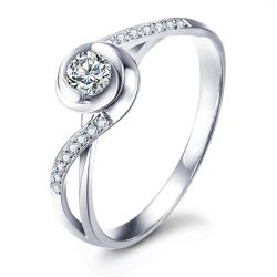 Bague de fiancailles or blanc diamants