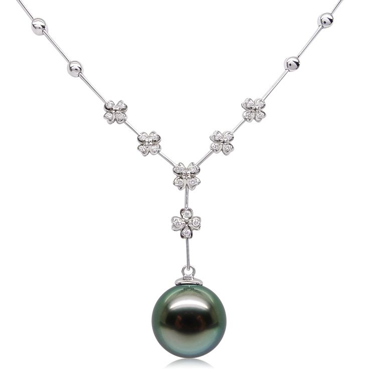 Collier Philoména