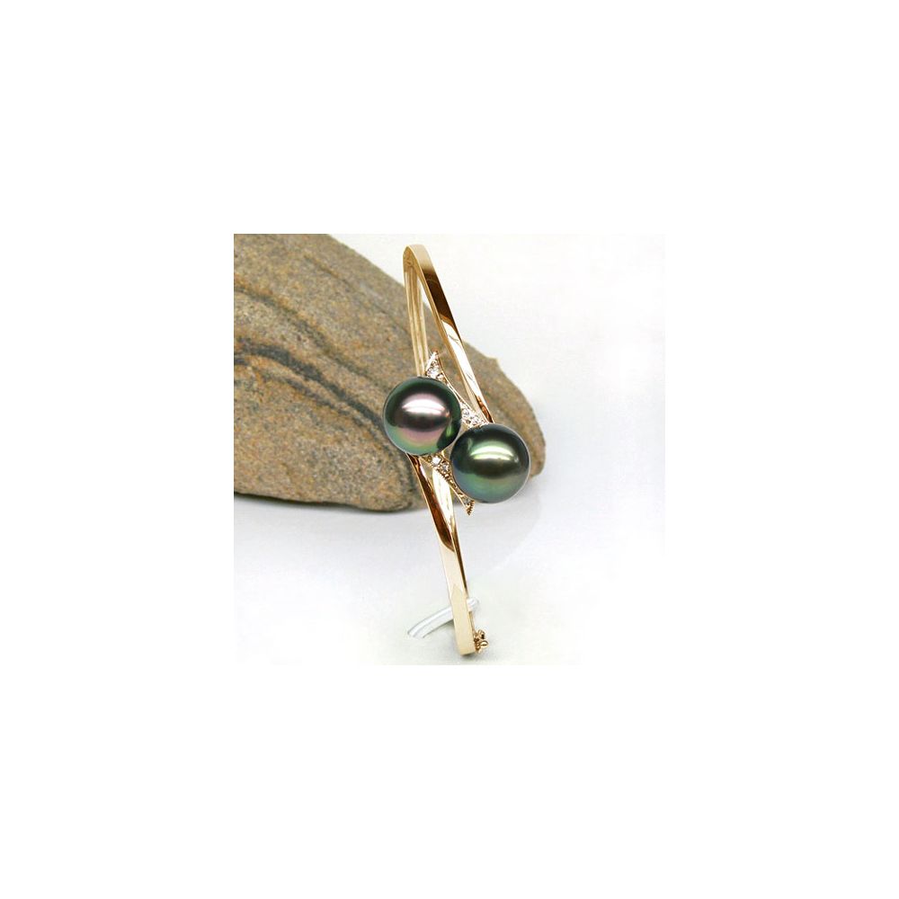 Bracelet jonc rigide or jaune - Diamants pavés - 2 perles de Tahiti - 2