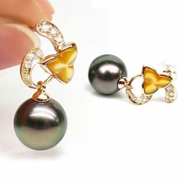 Boucles d'oreilles nacre dorée - Perles de Tahiti - Or jaune, diamants 