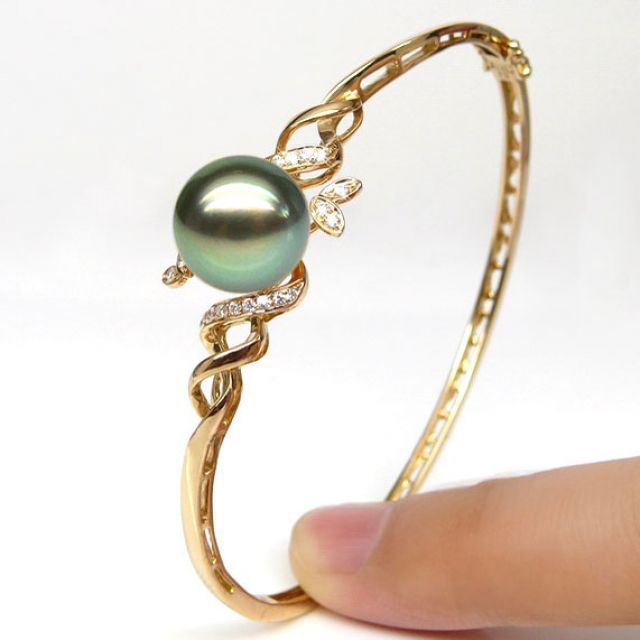 Bracelet jonc - Perle de Tahiti noire - Or jaune, diamants