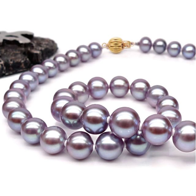 Collier perles lavandes. Perle culture eau douce 7.5/8mm