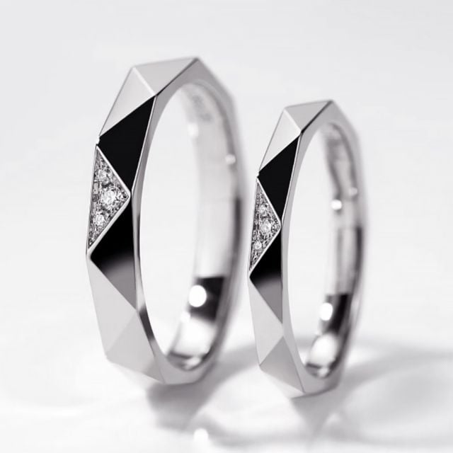 Alliances Triangulaire Couple en Or Blanc 18ct et Diamants