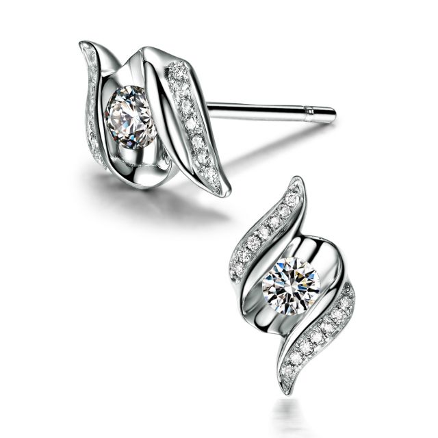 Boucles d'oreilles pendantes. Or blanc Diamants. Carat personnalisable
