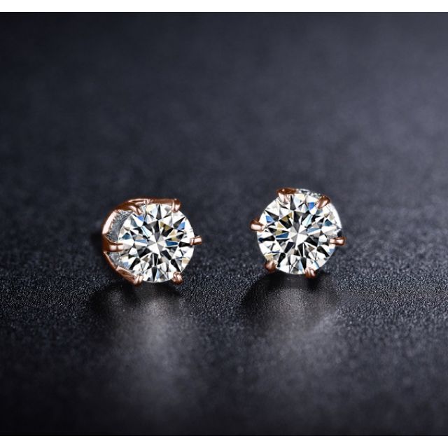 Puces diamants 0.50ct. Or rose. Carat personnalisable