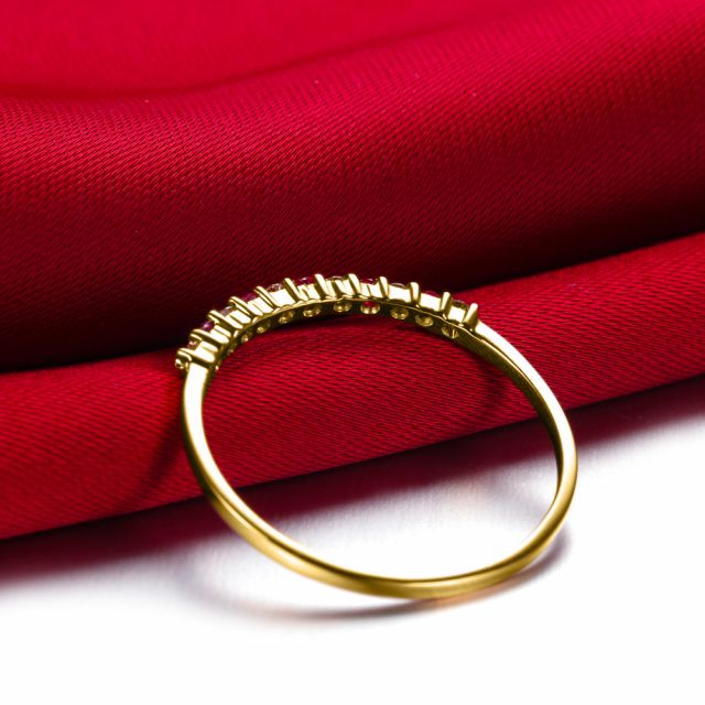 Bague rubis anneau, diamants - Or jaune 18 carats