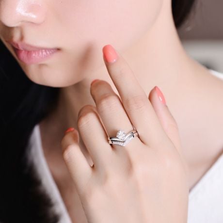 Bague Solitaire Accompagné Wonder Woman -  Bague de Fiançailles Or Blanc | Gemperles