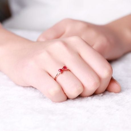 Bague or rose rubis taille coeur - Noeud papillon