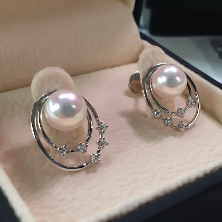 Boucles oreilles perles Akoya, Or blanc, diamants. Motif double cercle - 10