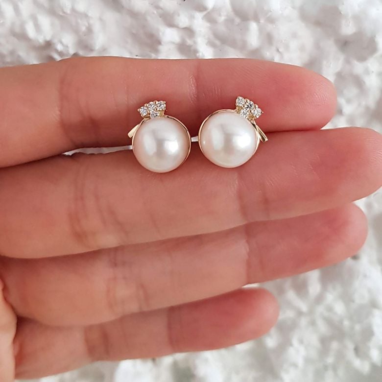Boucles oreilles chapeau demoiselle - Or jaune, perles et diamants - 5