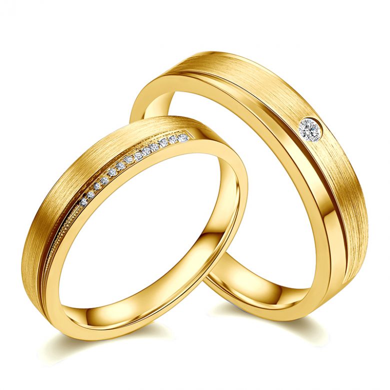 Duo d'alliances Or jaune et diamants. Une pointe d'amour - 1