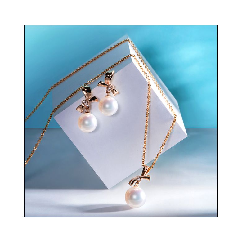 Pendentif et Boucles Ti noeud Koya. Perles Akoya, Or jaune, diamants - 4
