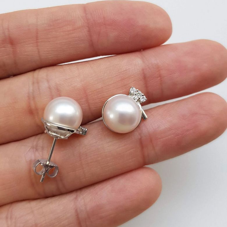 Clous d'oreilles chapeau demoiselle en perles - Or blanc, diamants - 4