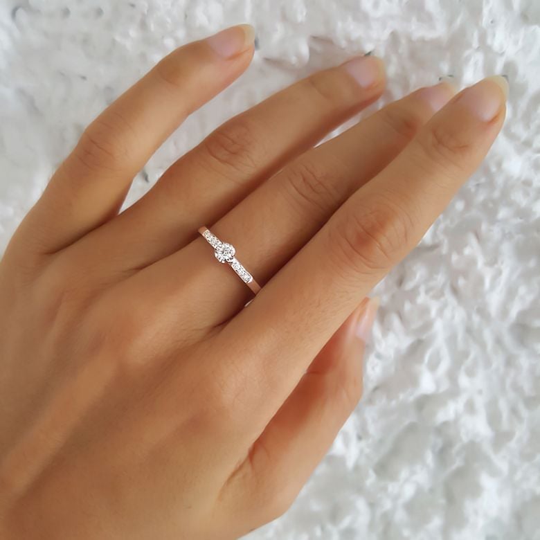 Alliance Solitaire Accompagné Diamants. Or Blanc | Gemperles - 4