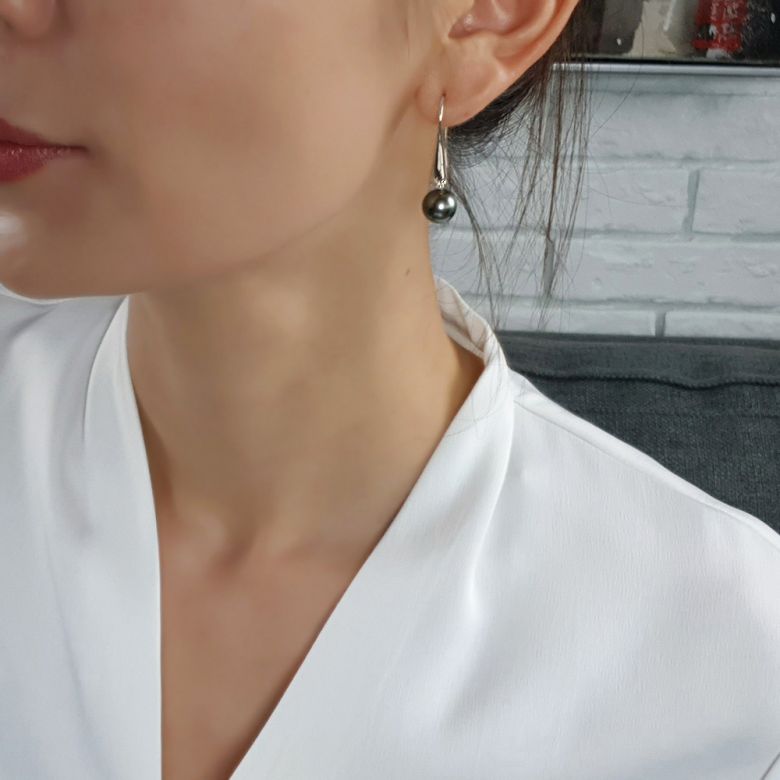 Boucles oreilles perles Tahiti - Crochets perles noires paons - Or blanc - 7